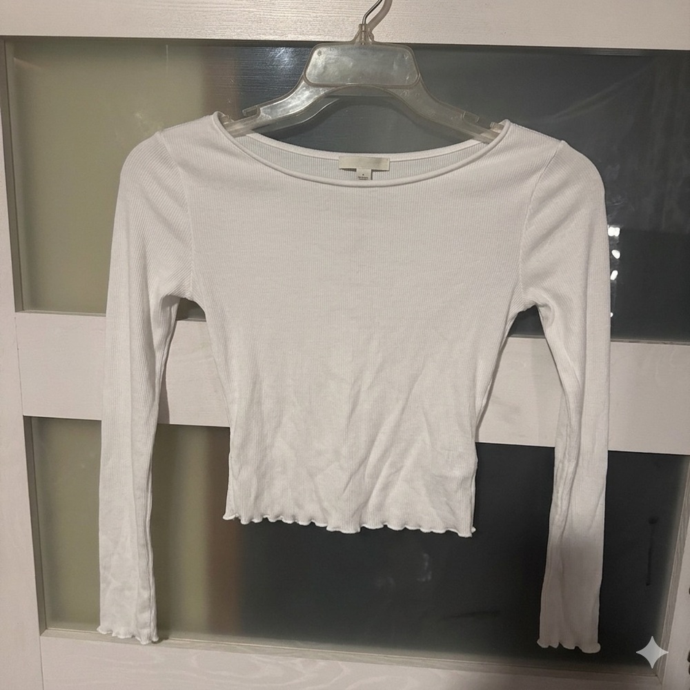 3 for 15*** 
White Long-Sleeve Ribbed Crop Top - Women